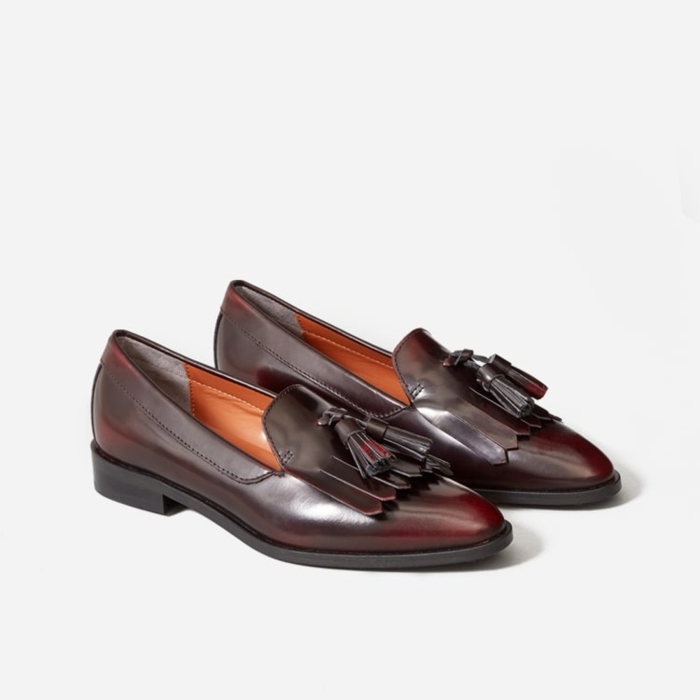Everlane The Modern Tassel Loafer in Burgundy size 8.5